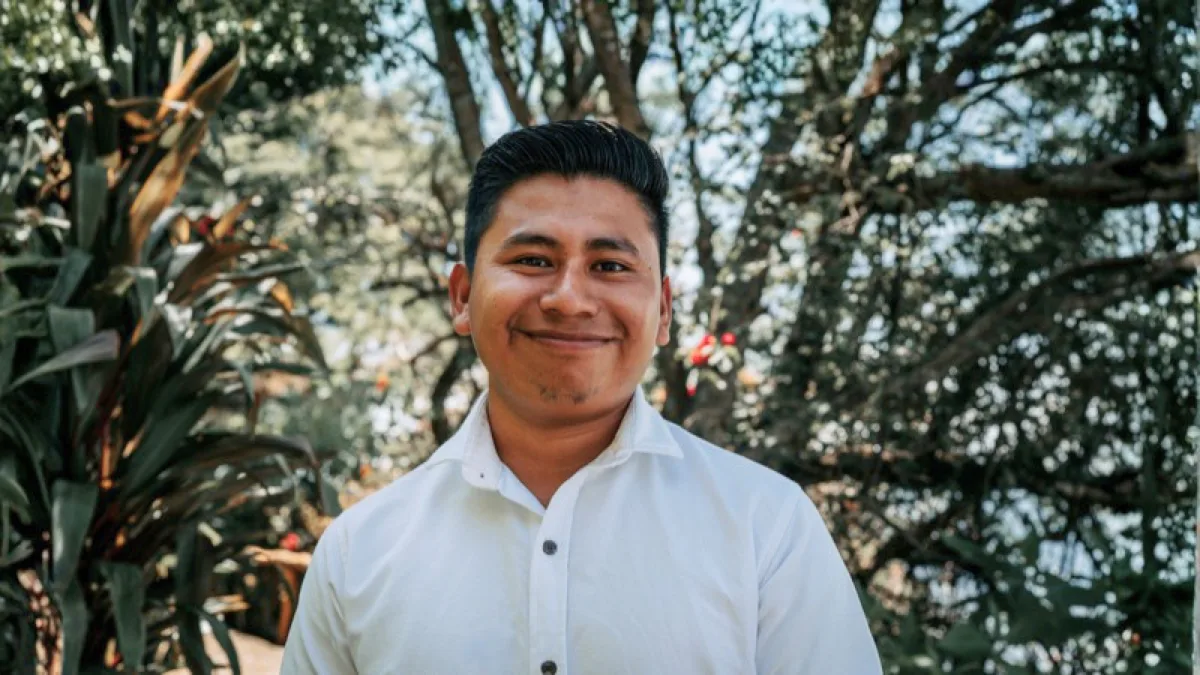 Portrait of Antonio Semaj, Lead Builder and Site Superintendent at Atitlán Build